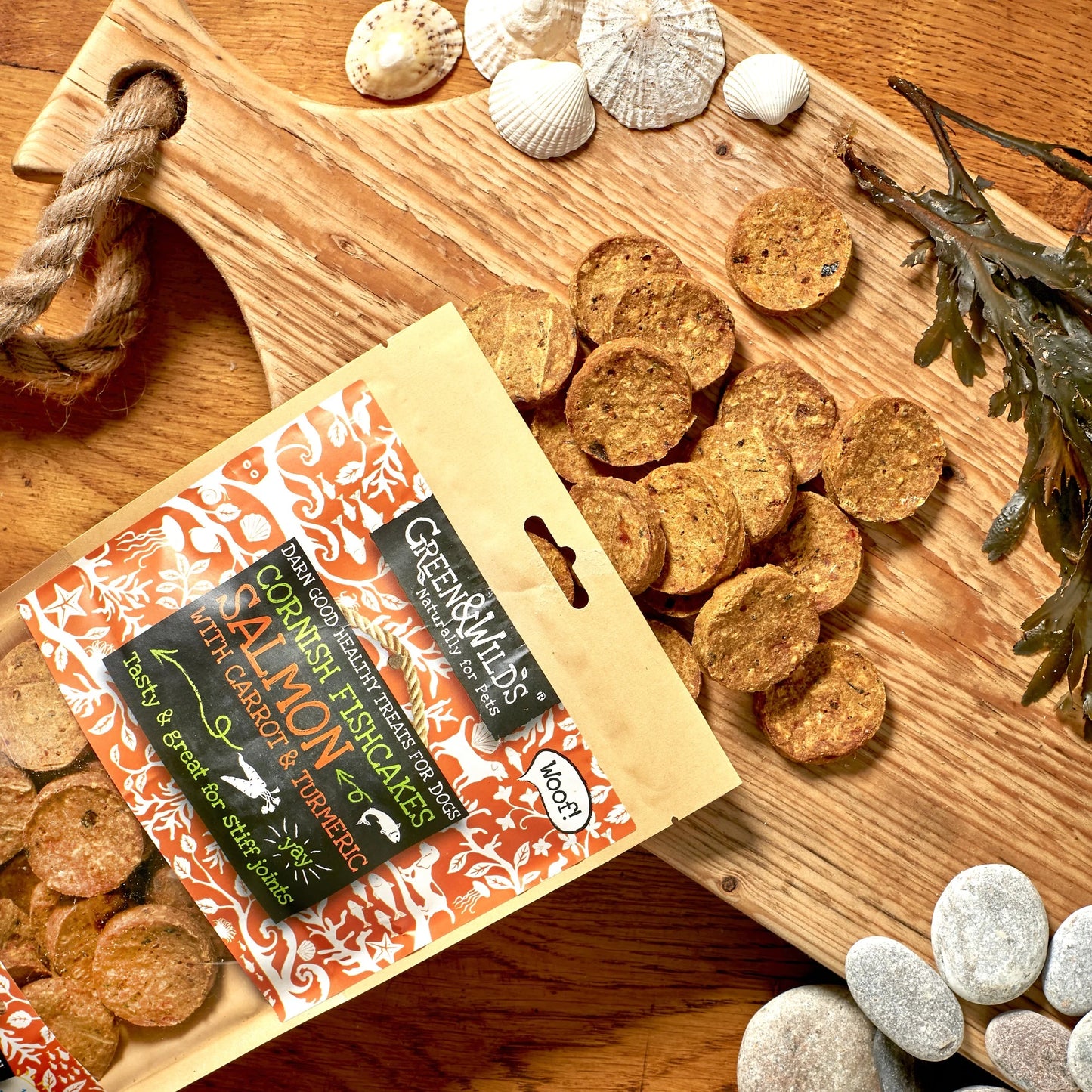 Green & Wild Salmon With Carrot & Turmeric Fishcakes 150g